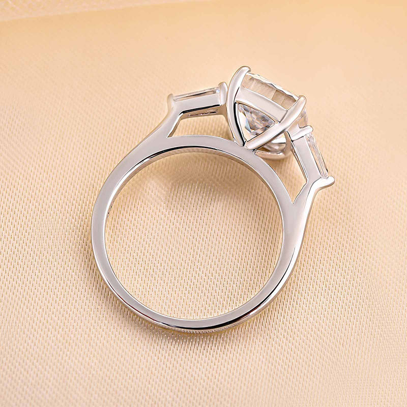 Stylishwe 4.5カラット オシャレクッションカットホワイトゴールド 婚約指輪